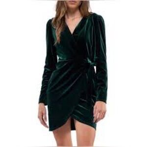 Elegant Velvet Wrap Dress in Green
